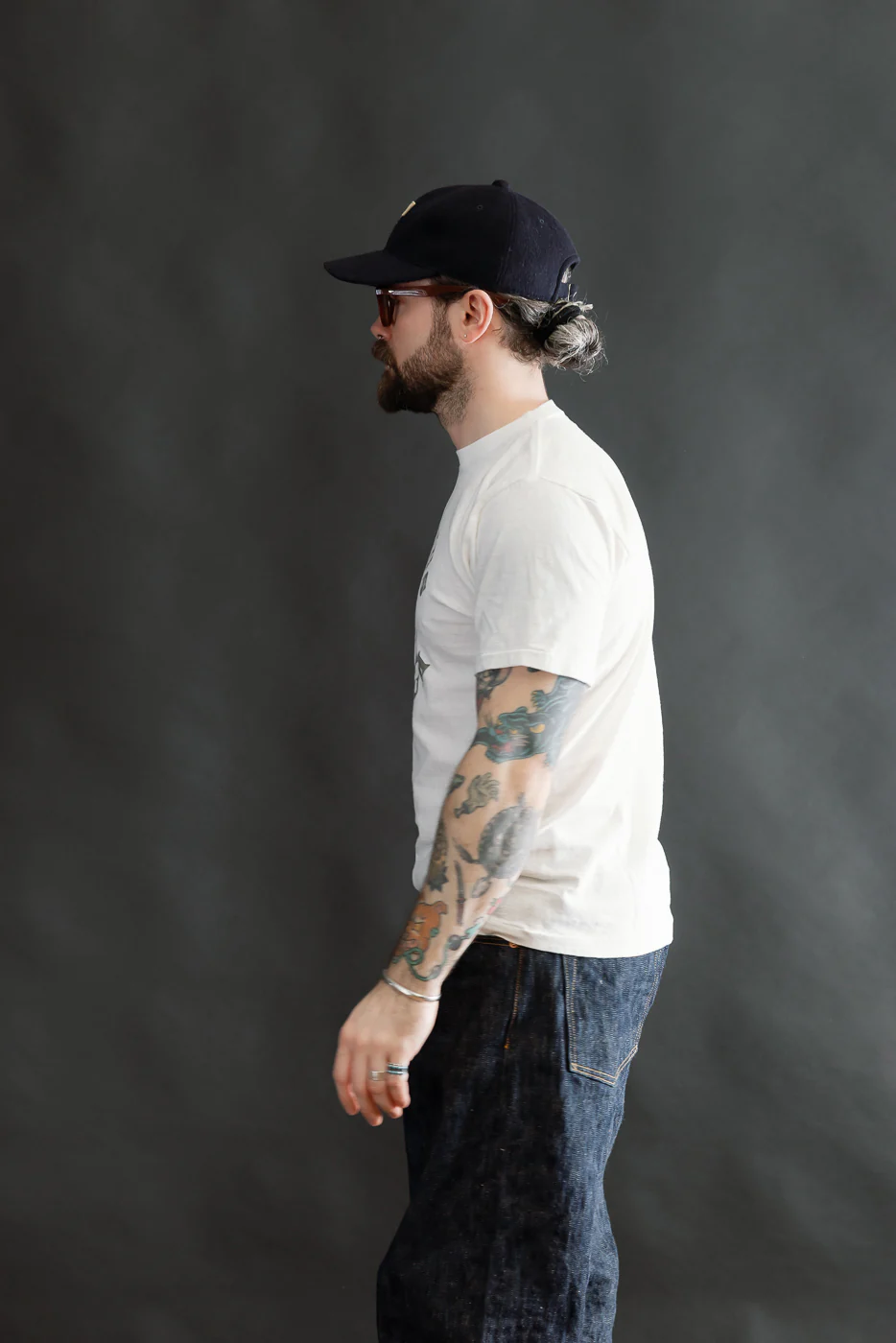 5.4oz - Raffy Tenjiku Printed T-Shirt "Grotius" - Off White - Image 12