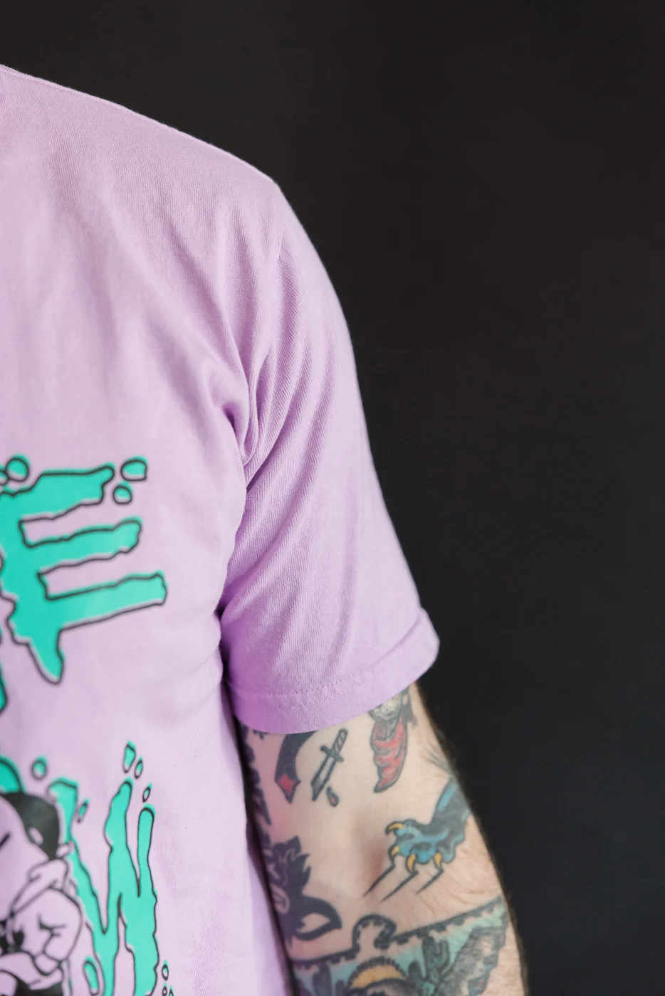 8210B - US Cotton "Skate Outlaw" Print T-Shirt - Purple - Image 19