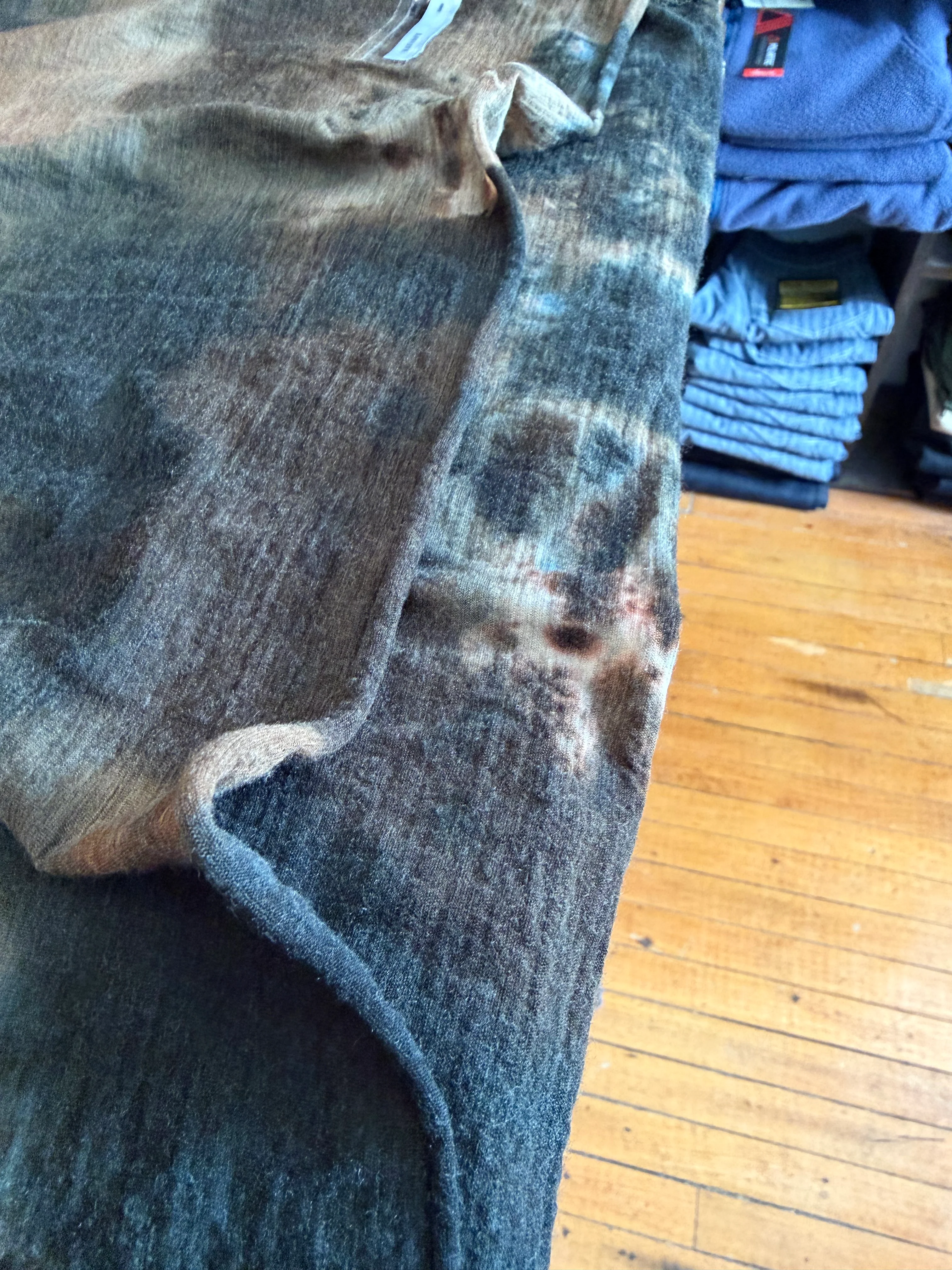 Gently Used Satisfy Running Merino Long-sleeve Tee - Size 2 - Image 4