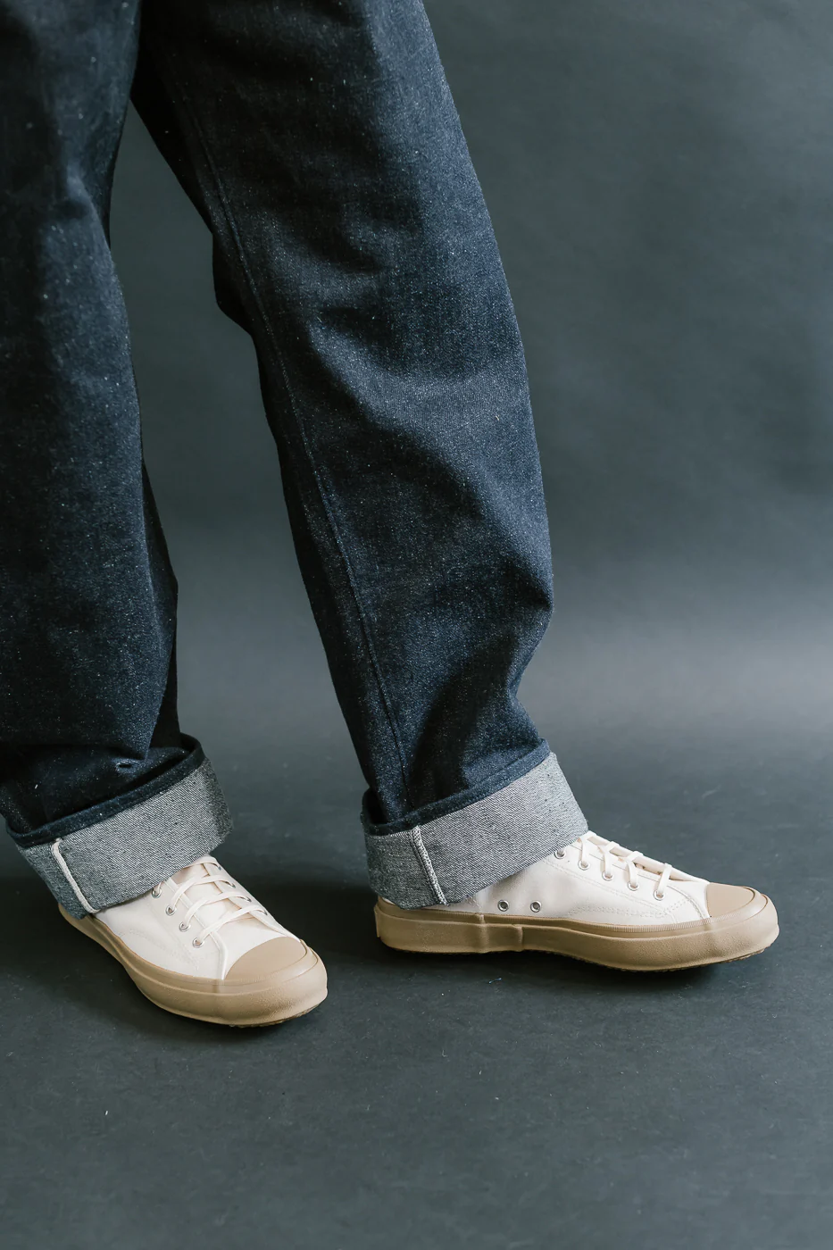 Hi Basket Sneaker - Natural, Gum - Image 11