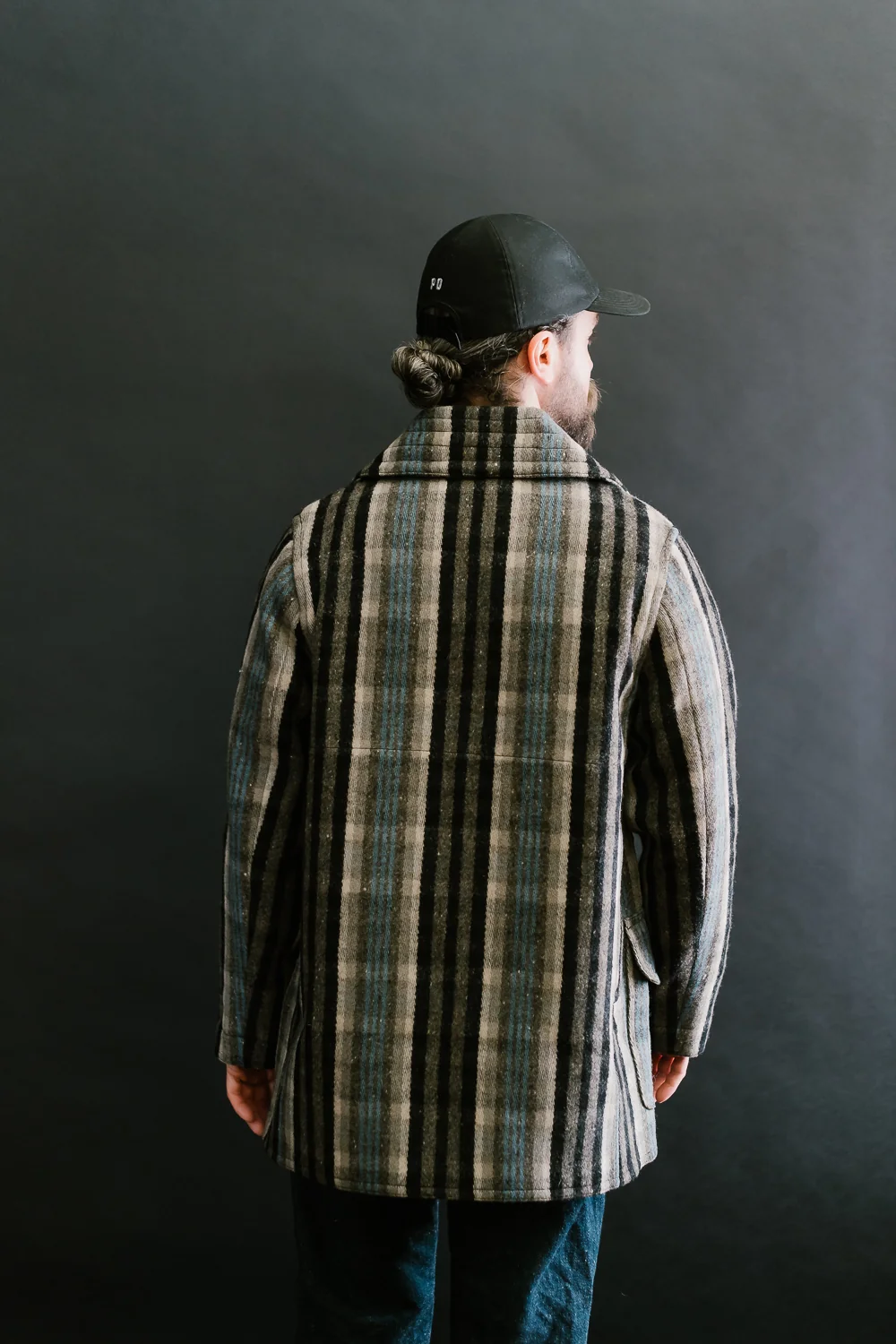 Lot JG-10 - 1920s-1932 Winter Hunting Coat - Gray Plaid - Image 15