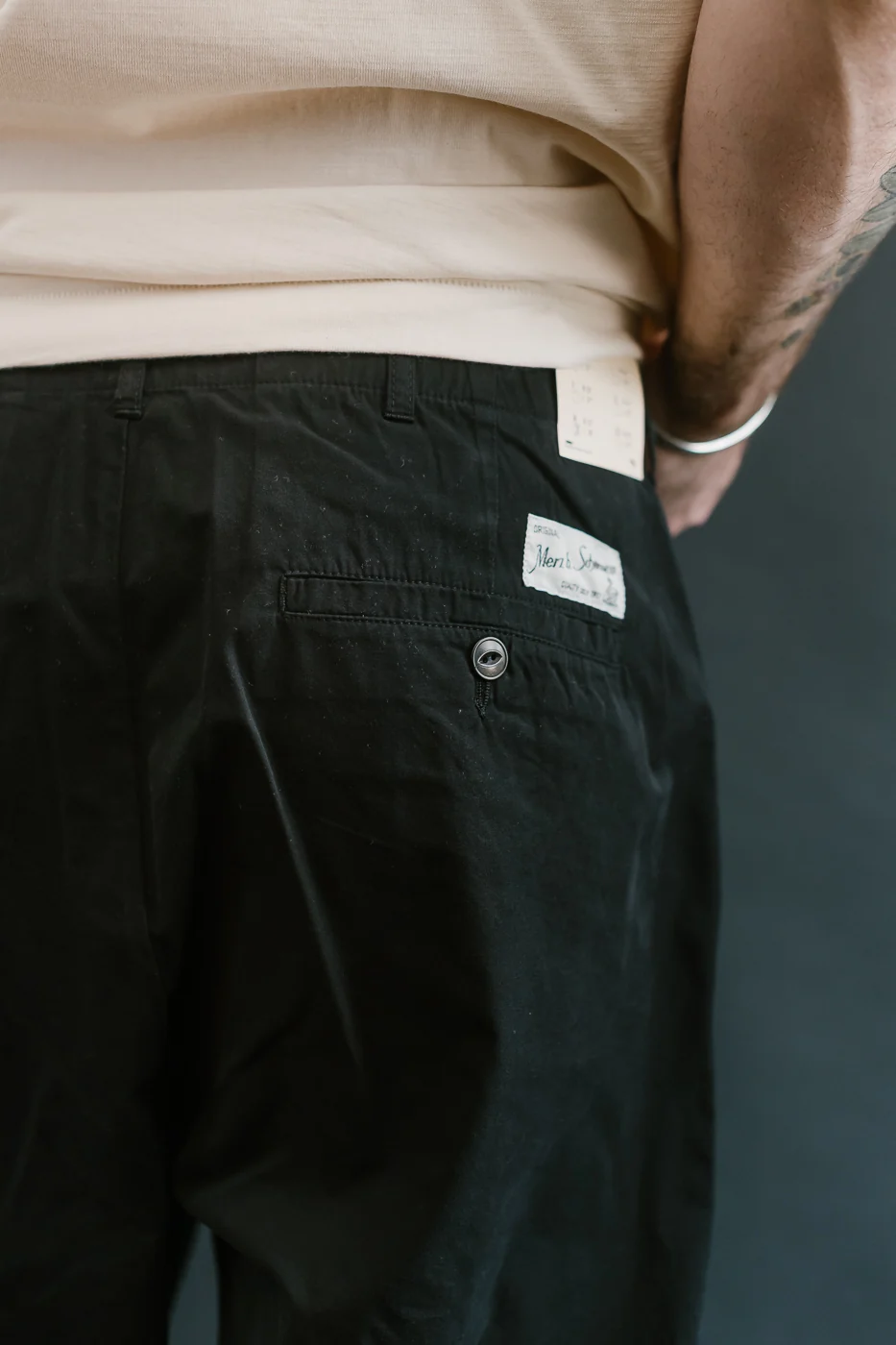 PANTS03.99 - Organic Cotton Poplin Pleated Front Pants - Deep Black - Image 17